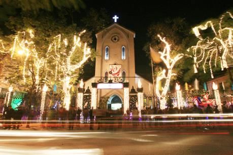 Những địa điểm vui chơi dịp lễ Giáng sinh tại Hà Nội và Hồ Chí Minh