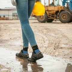 Giày Bảo Hộ Cho Nữ: Thời Trang, Siêu Nhẹ, An Toàn, Thoải Mái