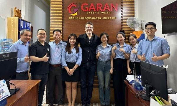 Đội ngũ GA RAN luôn sẵn sàng để hỗ trợ bạn trong việc lựa chọn và mua giày bảo hộ
