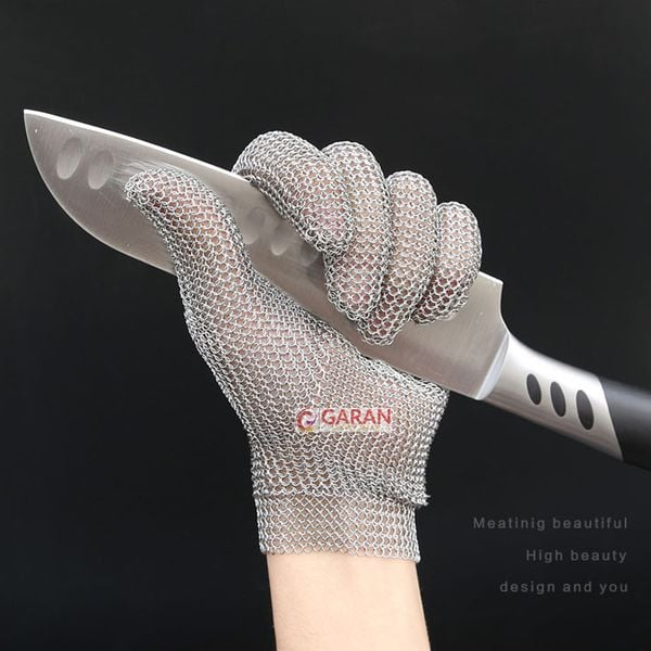 Ưu Và Nhược Điểm Của Găng Tay Sắt Và Găng Tay Inox, Lựa Chọn Nào Tốt Hơn?