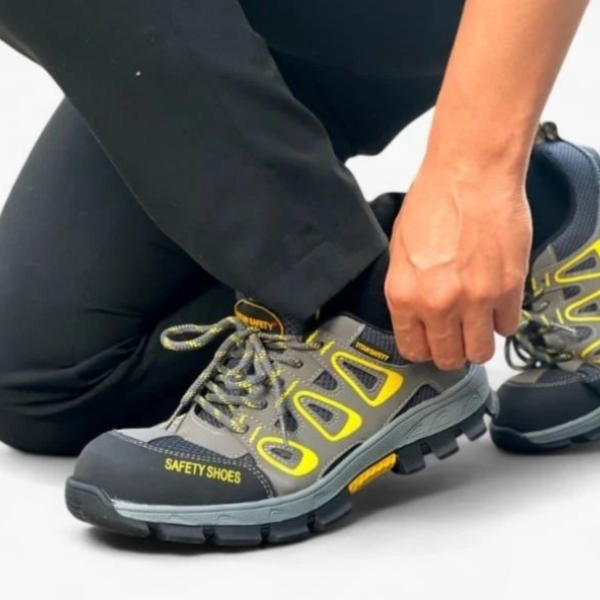 Các Tính Năng Của Giày Bảo Hộ Lao Động Cho Ngành Công Nghiệp
