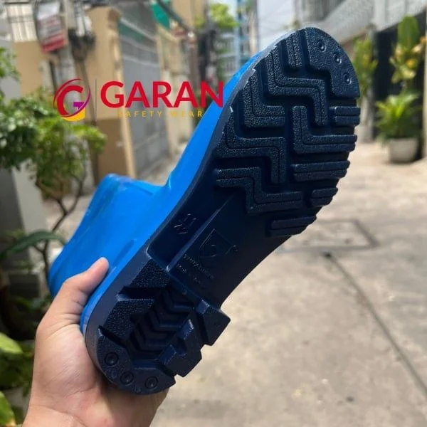 Bật Mí Các Địa Điểm Mua Ủng Bảo Hộ Lao Động Giá Tốt Tại Hà Nội