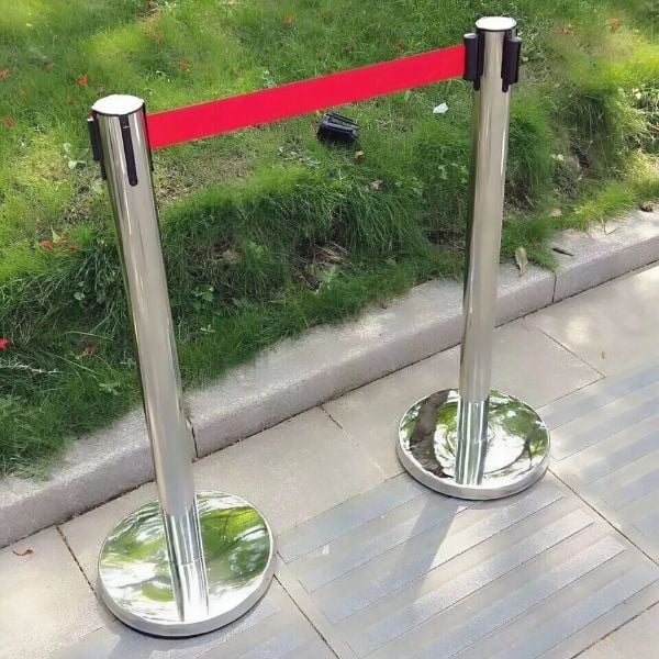 Cột chắn inox kiểu dây căng