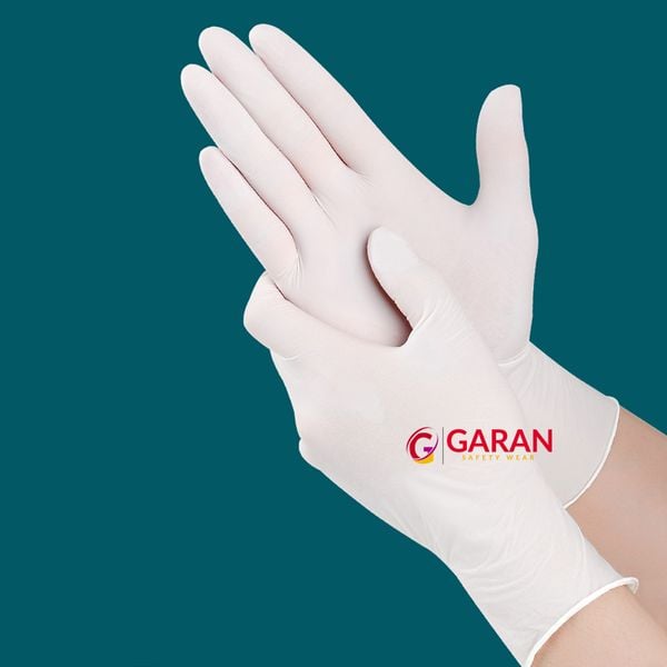 Găng Tay Latex Examination Gloves Có Bột Làm Từ Cao Su Thiên Nhiên - Loại Sử Dụng 1 Lần