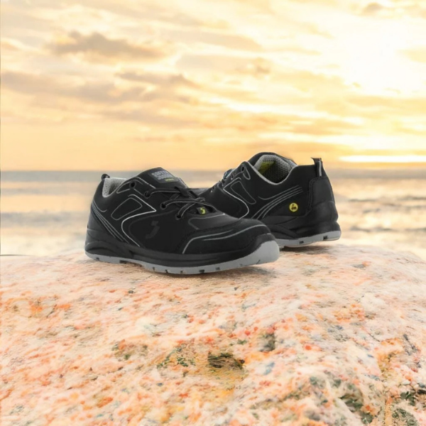 Tiêu Chí Chọn Giày Bảo Hộ Cho Ngành Nông Nghiệp