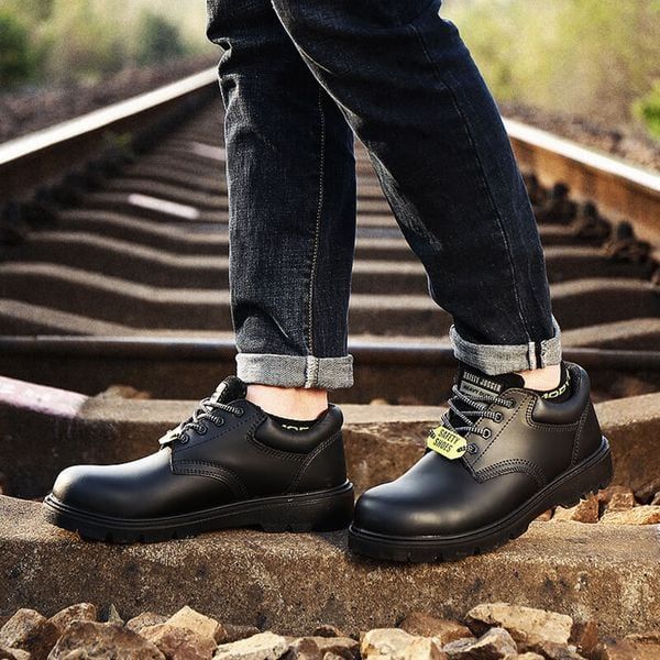 Tiêu Chí Chọn Giày Bảo Hộ Cho Ngành Nông Nghiệp