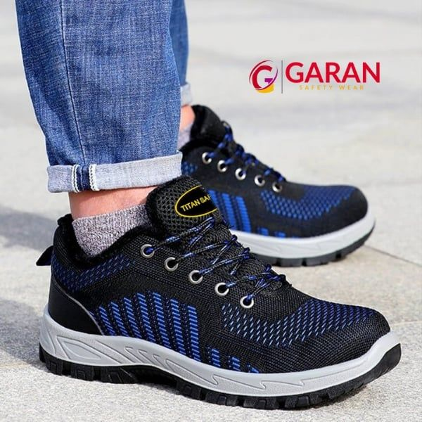 Giày bảo hộ kết hợp với trang phục bảo hộ khác hiệu quả