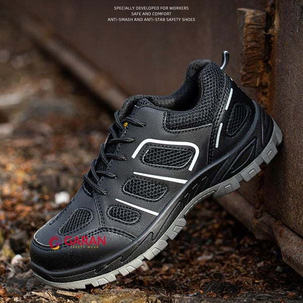 Giày Bảo Hộ Leo Núi | An Toàn Chống Trượt Cho Mọi Địa Hình