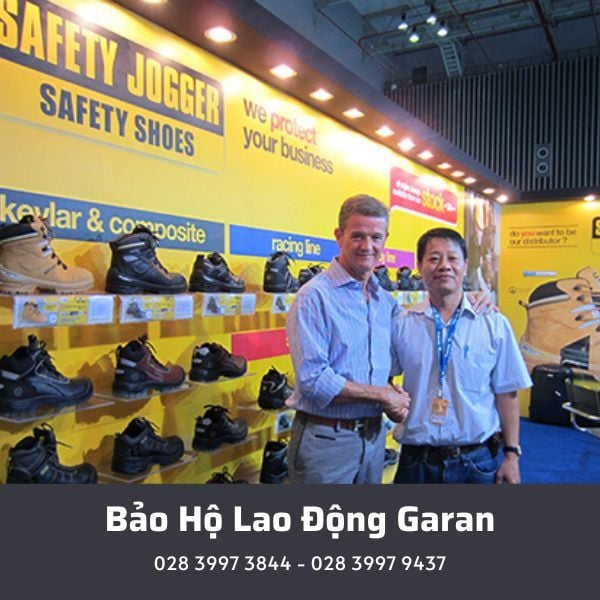 Giám đốc Garan ở cửa hàng Safety Jogger tại Bỉ