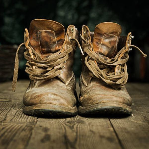 Hướng Dẫn Cách Sử Dụng Và Bảo Quản Giày Bảo Hộ Đơn Giản, Hiệu Quả