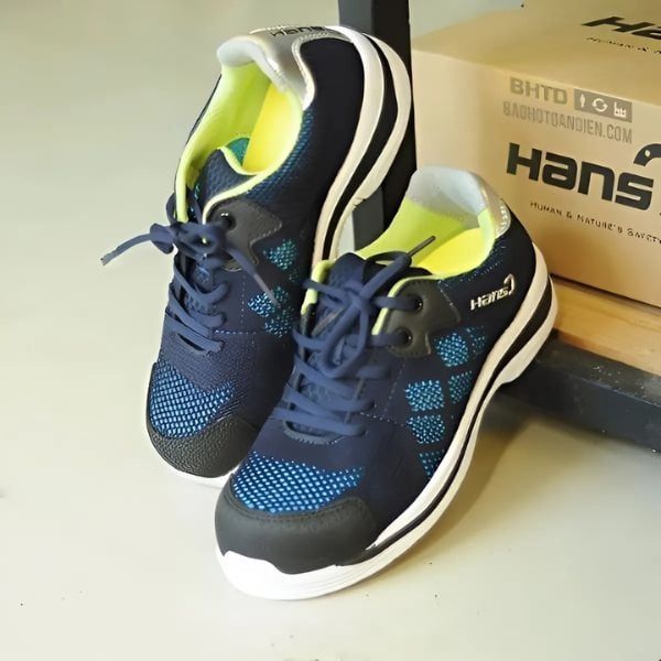 So sánh Giày Bảo Hộ K2 và Hans: Lựa Chọn Tối Ưu, An Toàn?