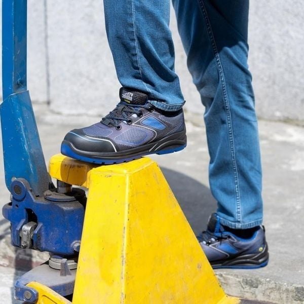 Giày bảo hộ mũi thép Safety Jogger Cador S1P chống tĩnh điện