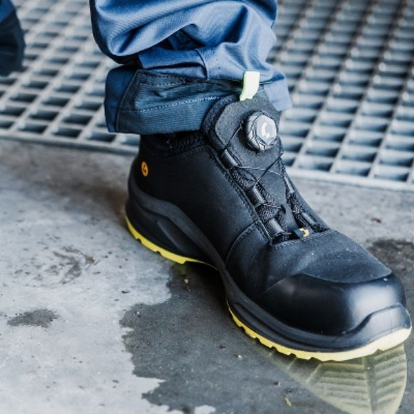 Giày bảo hộ Jogger Modulo S3S Mid TLS sử dụng cho phòng thí nghiệm