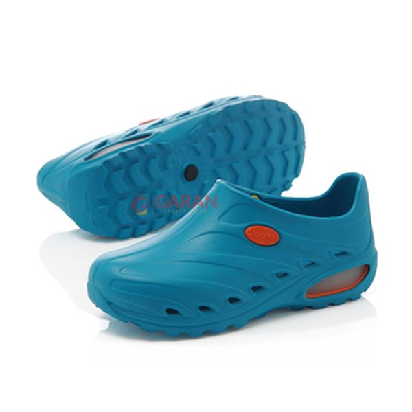 Giày bảo hộ cho người làm trong ngành y tế chất lượng