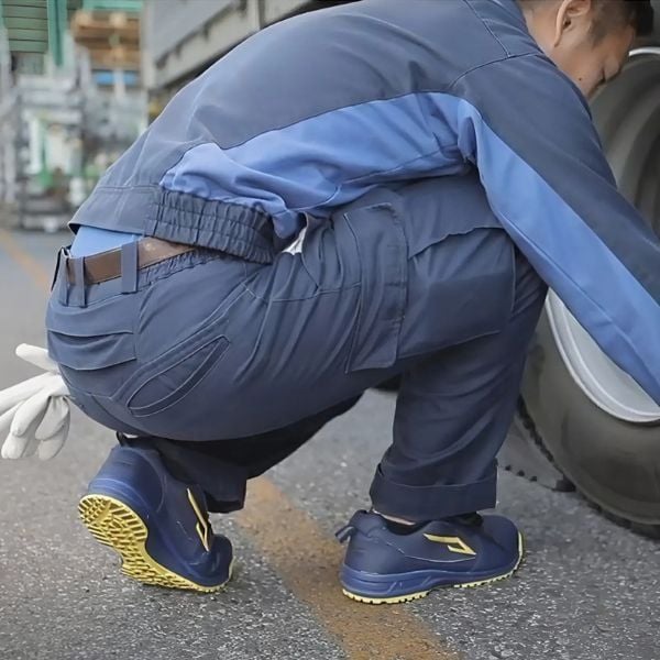 Giày takumi Runner siêu nhẹ, dáng thể thao, có thể vừa mang đi làm vừa đi chơi