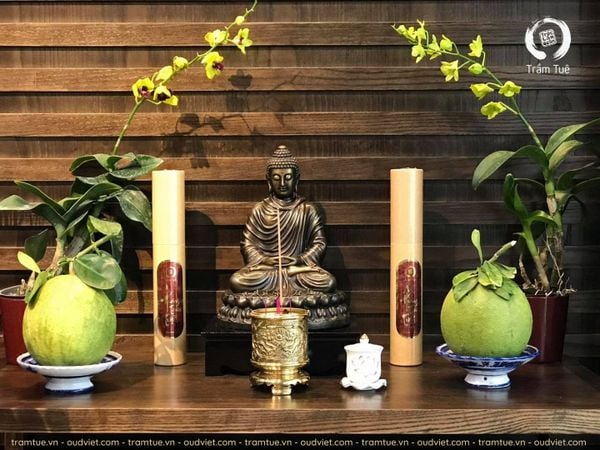 Hương trầm chiều ba mươi