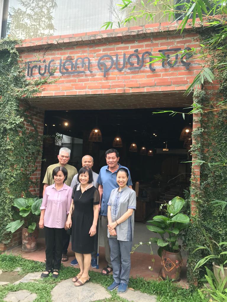 Anh hùng Không quân Phạm Tuân và Phạm Phú Thái thăm Trầm Tuệ