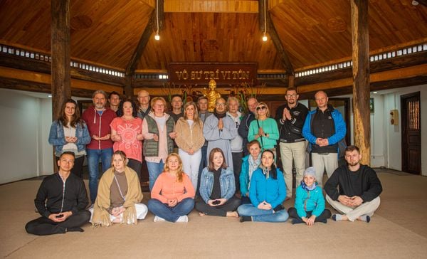 Nhân duyên Ba Lan: Mùi hương tỉnh thức, âm thanh chữa lành