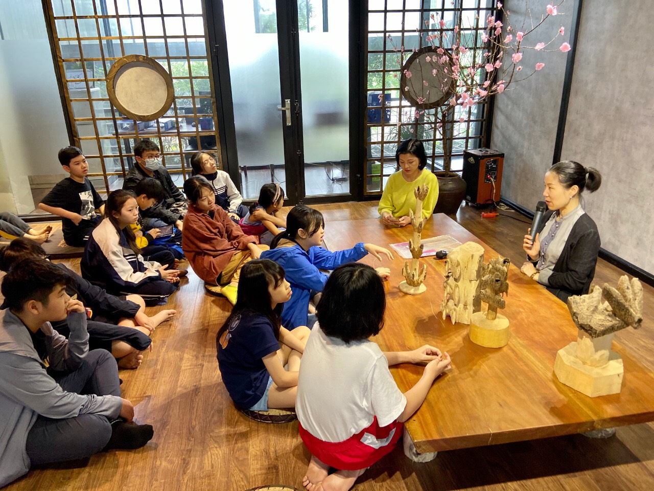 Học viện doanh nhân nhí CEOKids trải nghiệm tại Trầm Tuệ