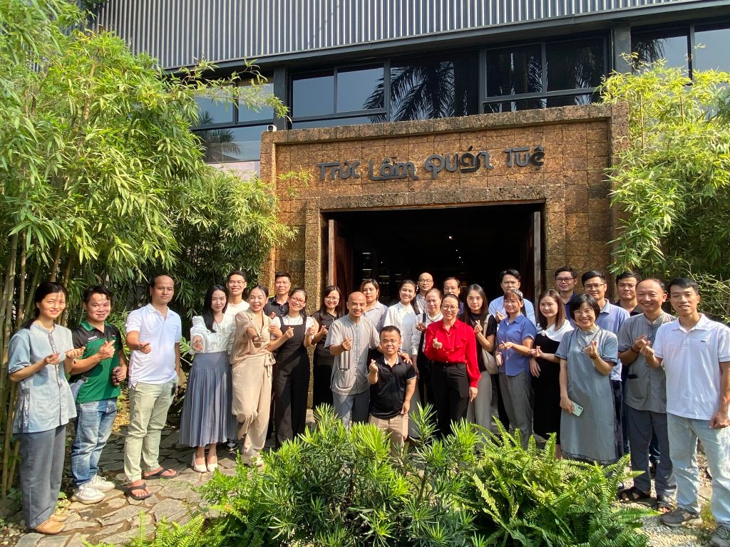 Giao lưu CLB Doanh nhân chay Hà Nội - Hãy làm việc nhỏ với tâm rộng lớn