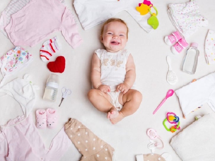 Mách bạn những món quà thôi nôi cho bé