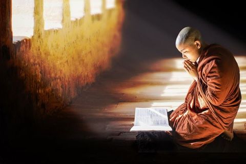Kinh Địa Tạng Bồ Tát Bổn Nguyện: 28 lợi ích khi trì tụng