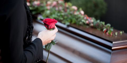 Cúng 49 ngày: sau khi người thân mất, gia quyến nên làm gì?