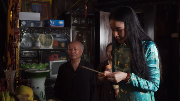 Excellent Compresentation of incense
