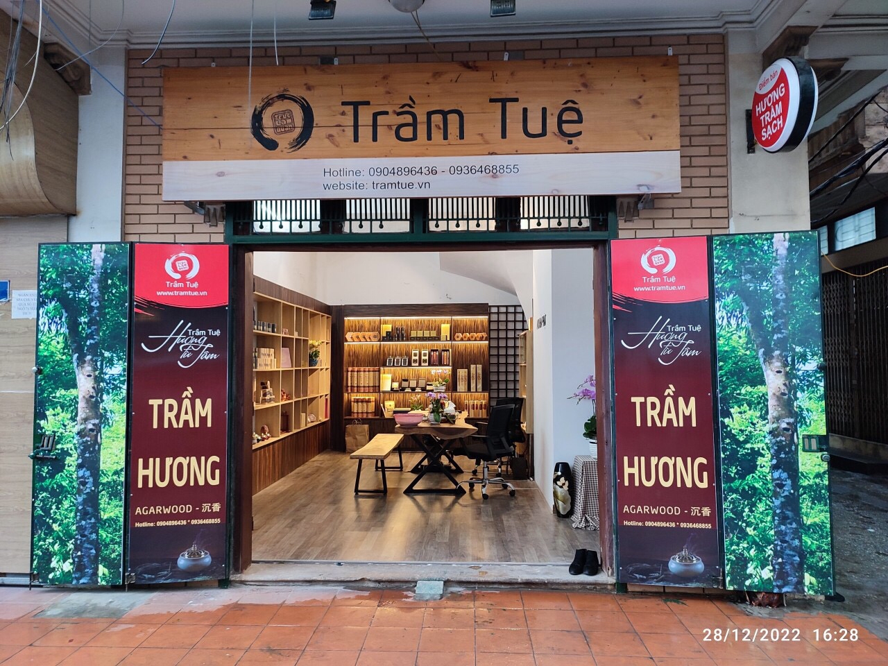Shop Trầm Tuệ Cầu Giấy