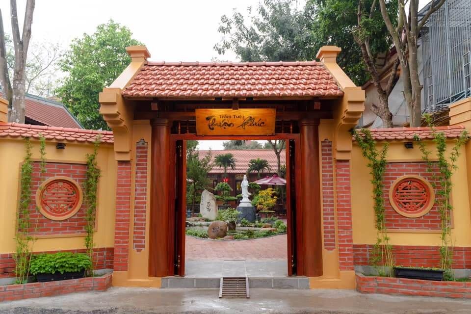 Nhà hàng thuần chay Thuận Phúc