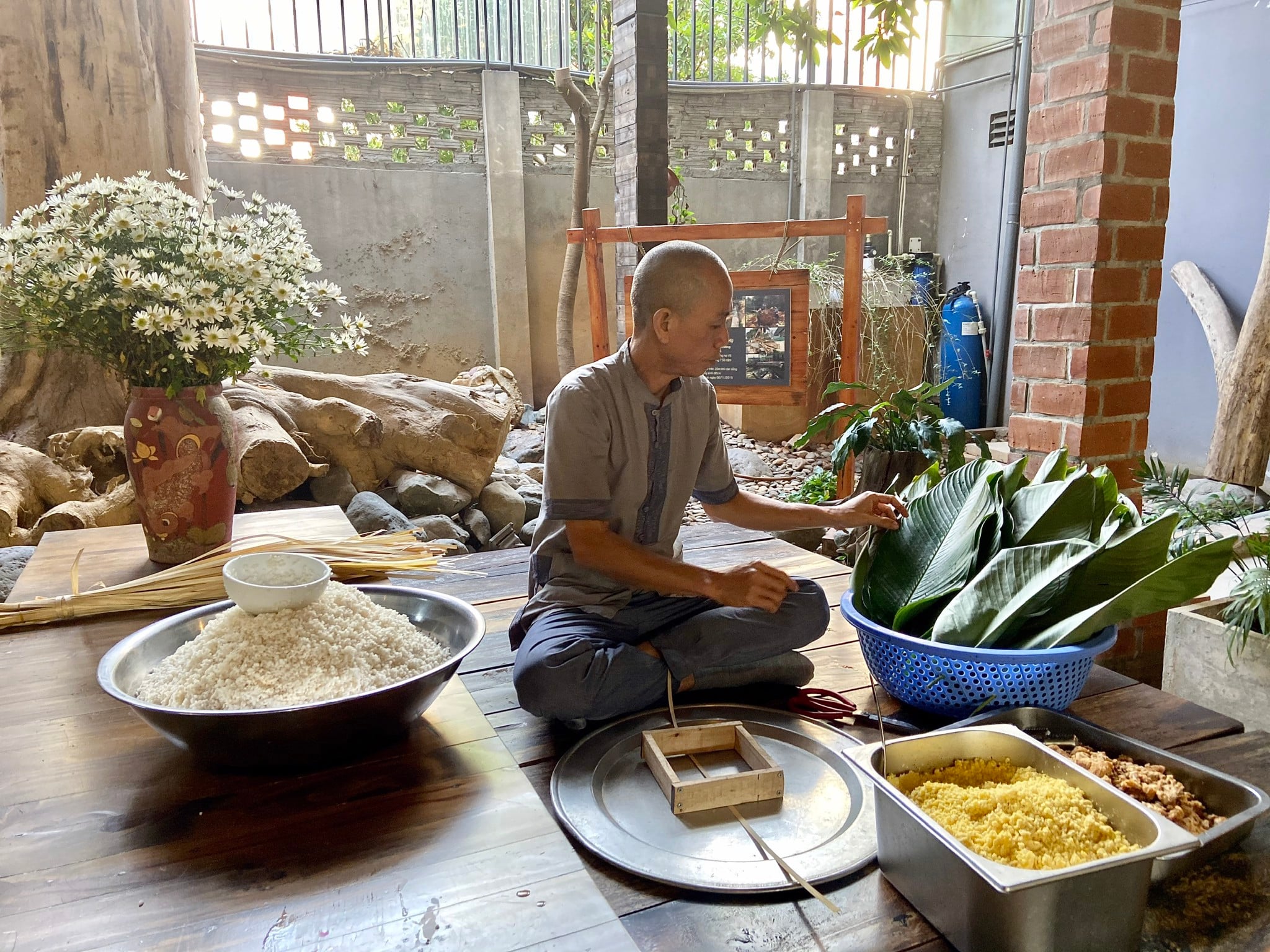 Bánh chưng thành kính dâng lễ Sơ Tổ Trúc Lâm