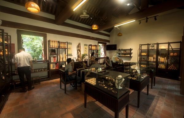 shop Trầm hương cao cấp Legacy Yên Tử du lịch văn hóa tâm linh
