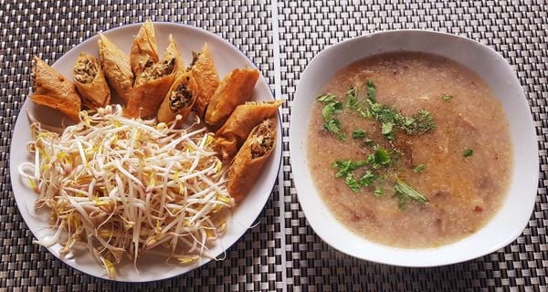 Bật mí những cách nấu cháo chay đơn giản mà cực thơm ngon cháo nấm gạo lứt diêm mạch dồi chay