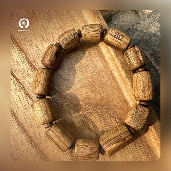 30 năm bên nhau - Vòng trầm hương thay lời yêu thương trầm tuệ tramtue