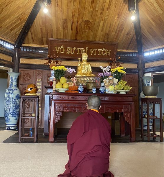 Thầy Khenpo Gonpo Rinpoche Hiệu trường Tu viện Dzogchen Phật giáo Nepal Trầm Tuệ