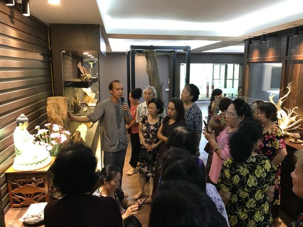 Câu lạc bộ người tiêu dùng Thăng Long đến tham doanh nghiệp sản xuất trầm hương tại hà nội