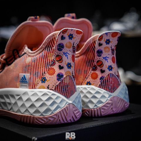 Review ||  Đánh giá chi tiết giày bóng rổ -  Adidas Pro Boost: Đôi giày toàn năng với mức giá dễ chịu. (Adidas Pro Boost Perfomance Review)