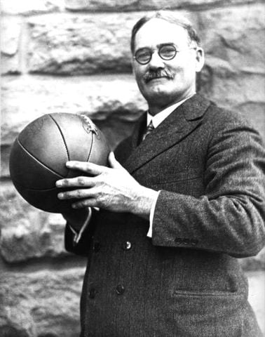 JAMES NAISMITH - NGƯỜI KHAI SINH BỘ MÔN BÓNG RỔ.