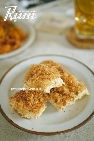 Sài-Gòn lúc nắng lúc mưa - Lòng người cũng lúc tạnh-thưa thất thường