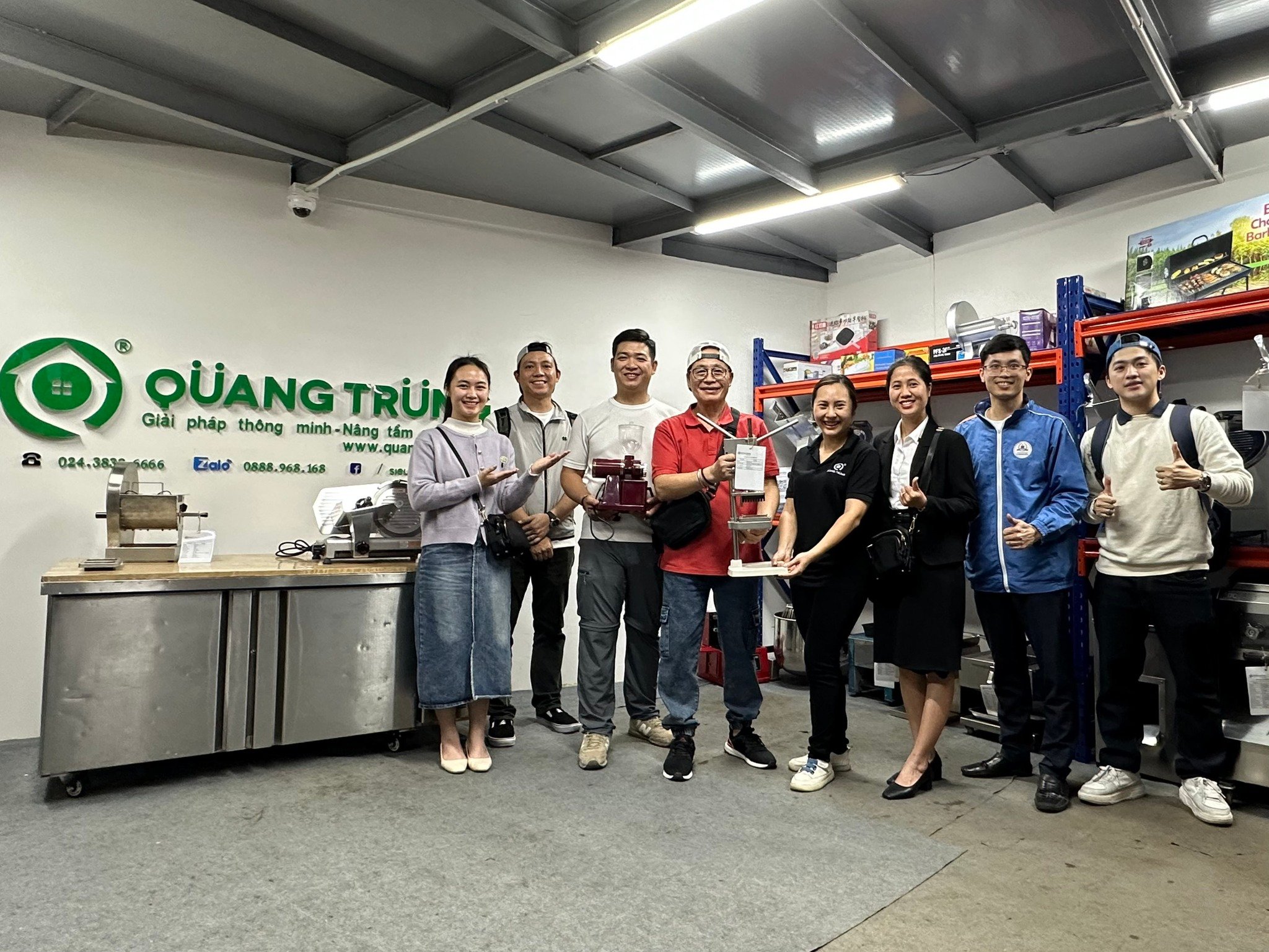 Dịch Vụ Sửa Chữa Bảo Hành Hàng Đầu tại Siêu Thị Máy Thực Phẩm Quang Trung