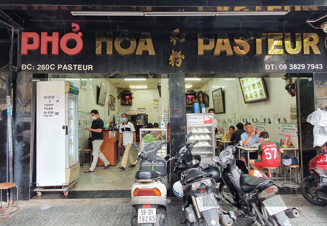 phở Hòa và Quang Trung