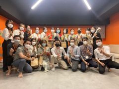 Tổ chức 8/3/2022 cho chị em công ty BEYOURs