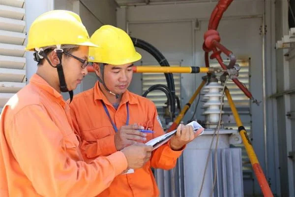Tổng quan về thiết bị bảo hộ lao động trong ngành công nghiệp điện