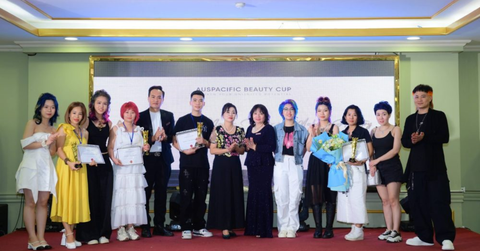 Auspacific Beauty Cup trên tạp chí Diễn Đàn Doanh Nghiệp Thế Giới Ảnh