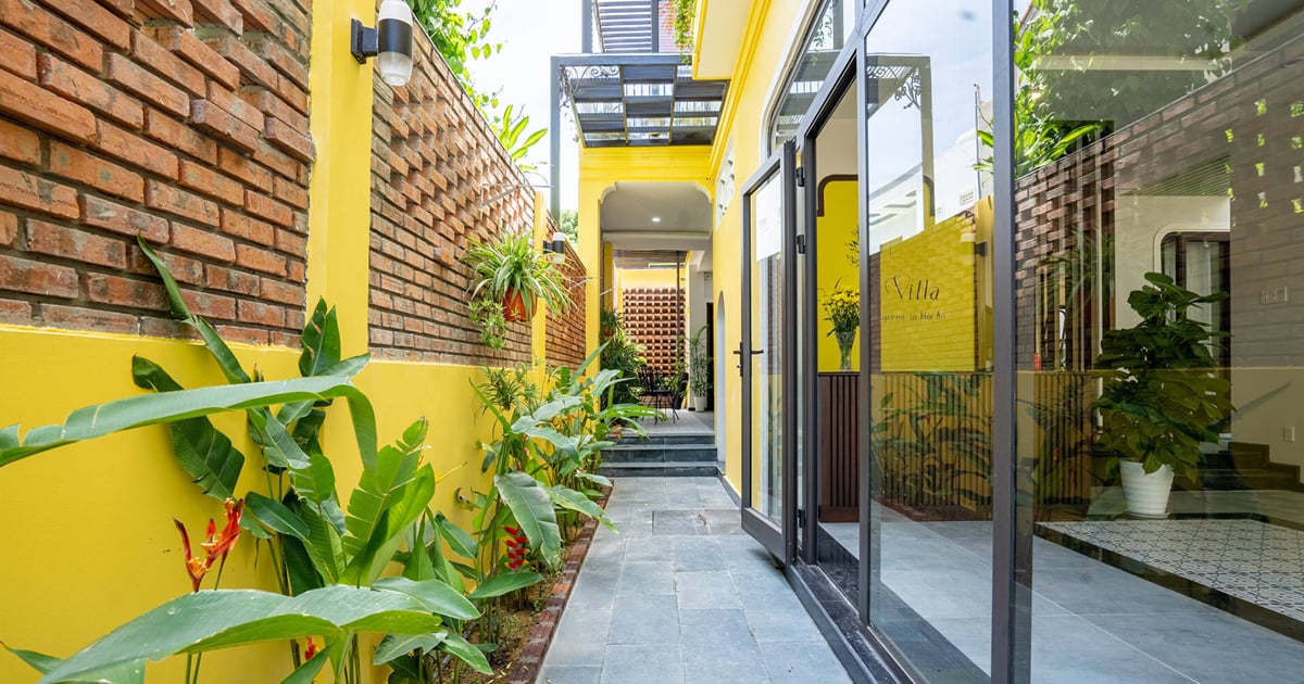 Ấn tượng với ngôi nhà màu vàng như nắng mùa hạ của cặp vợ chồng trẻ ở Hội An