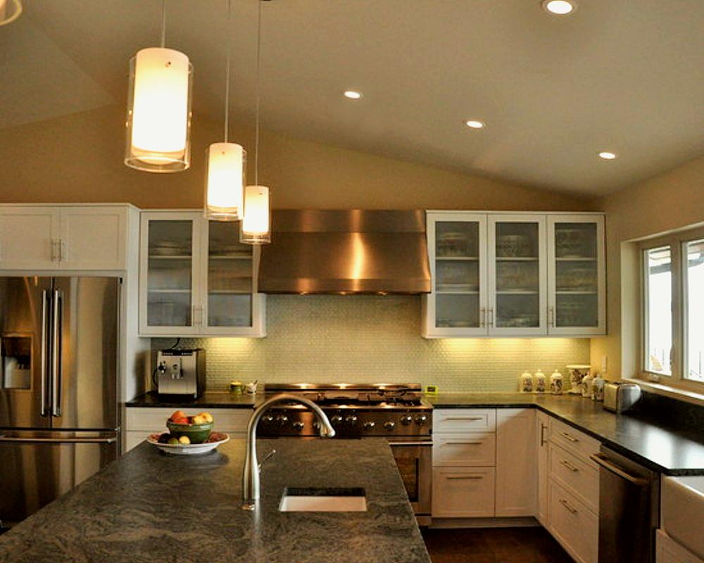 Trang trí đèn phòng bếp là một trong những yếu tố cực kỳ quan trọng để tạo nên không gian sống đầy đủ tiện nghi và sang trọng cho gia đình bạn. Hãy khám phá ngay những hình ảnh liên quan đến trang trí đèn phòng bếp để lấy ý tưởng và lựa chọn tốt nhất cho ngôi nhà của bạn.