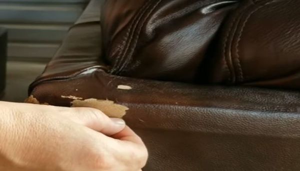 Cách xử lý ghế sofa da bị bong tróc hiệu quả nhất