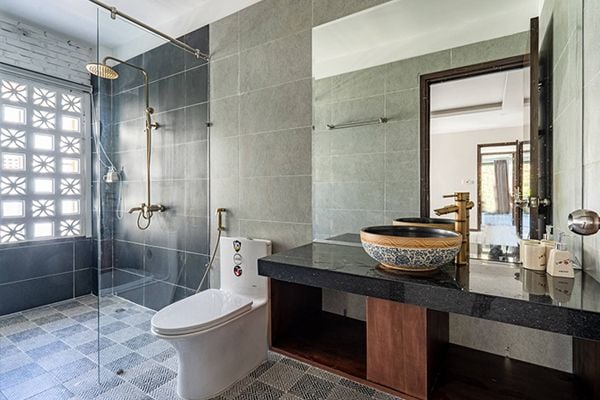 Ngoi nhu mau vang nhu nang mua ha cua cap vo chong tre o Hoi An 5