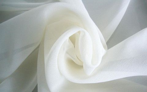 Vải Chiffon là gì? Đặc điểm và công dụng của vải Chiffon