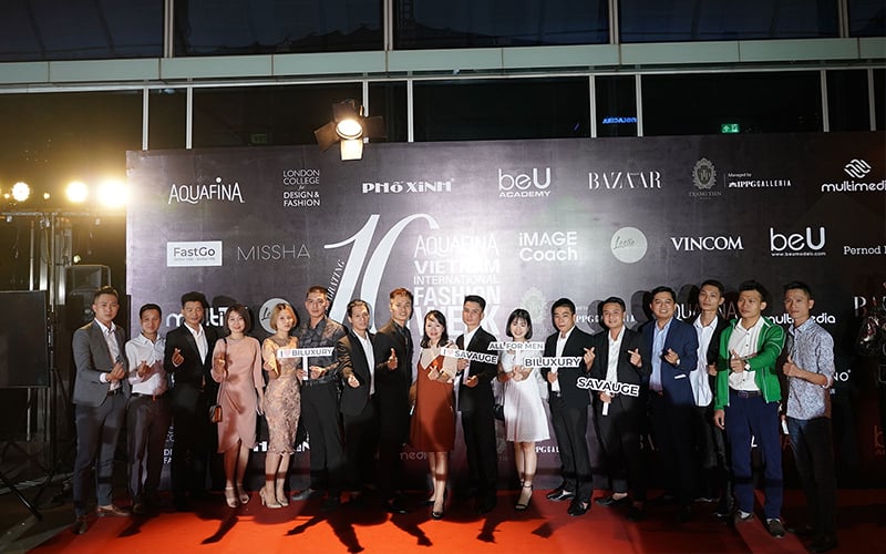 NHÌN LẠI VIETNAM INTERNATIONAL FASHION WEEK 2019: NHỮNG DẤU ẤN NỔI BẬT NHẤT